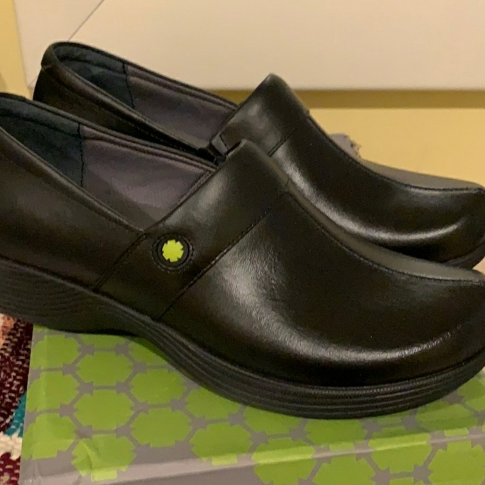 Camellia Leather black Work Wonders byDansko sz 39